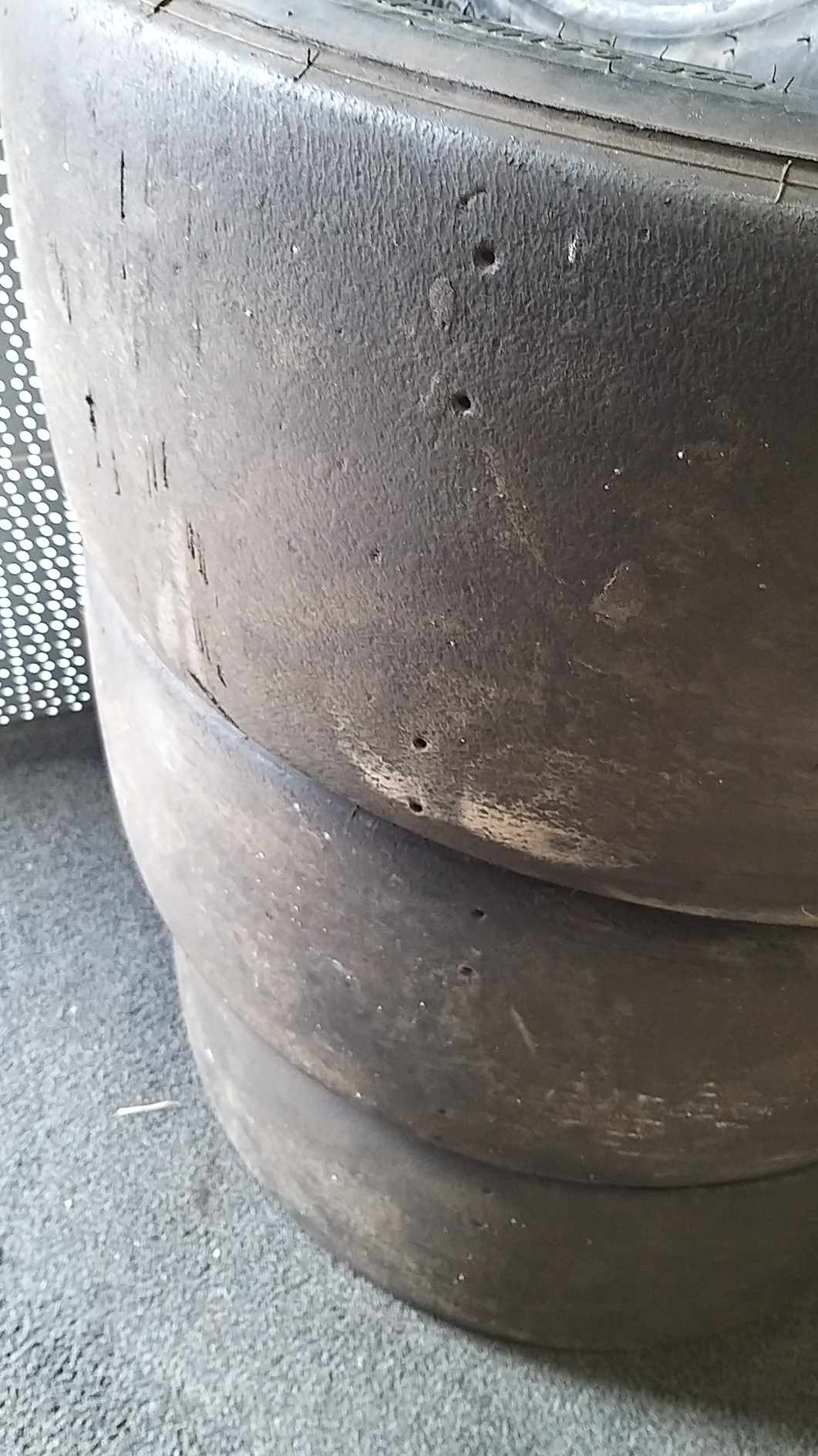 Hankook Slick 260/660 R18